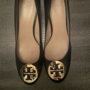 Tory Burch Black Leather Mid-heel Pump